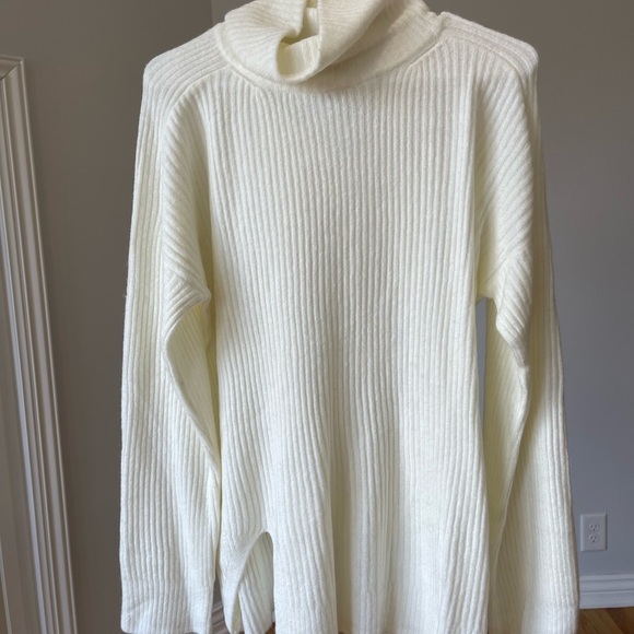 Olivaceous New size Large turtle neck soft sweater cream cozy ribbed knit sliit - Picture 10 of 12